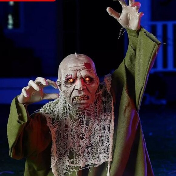 NEW~Halloween Animated Zombie Groundbreaker with Light up Eyes - Picture 1 of 3